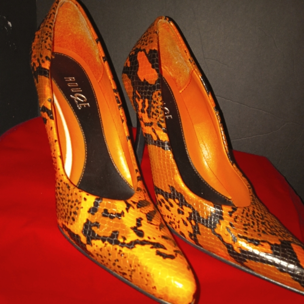 Orange & Black snake skined pumps